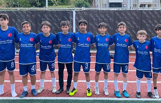 Elazığsporlu Futbolcular Yürekleri Isıttı