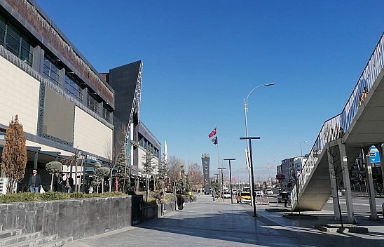 Eleman Aranıyor: Maaşlar Asgari Ücretin 3 Katı!