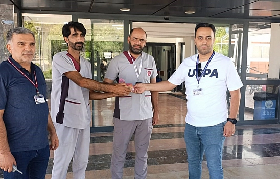 Elazığ'da örnek davranış: Para dolu çantayı sahibine teslim etti