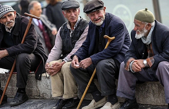 Emeklilerin heyecanla beklediği ikramiye tarihi belli oldu!