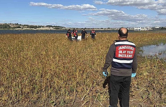 Erkek cesedi bulundu, ekipler olay yerine sevk edildi