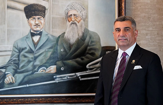 Erol, Adayına Destek Vermiyor mu?