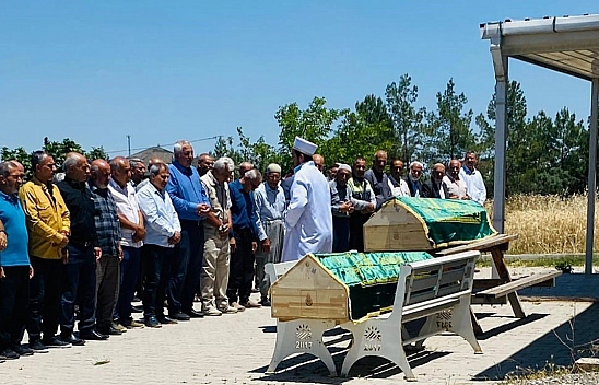 Eşi Tarafından Öldürülen Anne ve Kızı Toprağa Verildi