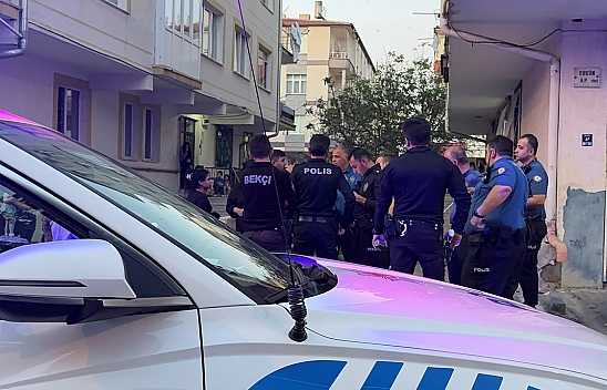 Eski kayınvalidesini ve baldızını bıçakladı!