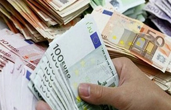 Euro Haftaya Rekorla Başladı