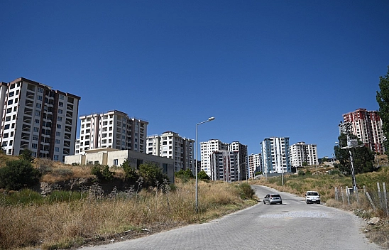 Ev kavgası kanlı bitti: Anne ve iki çocuğu bıçaklandı
