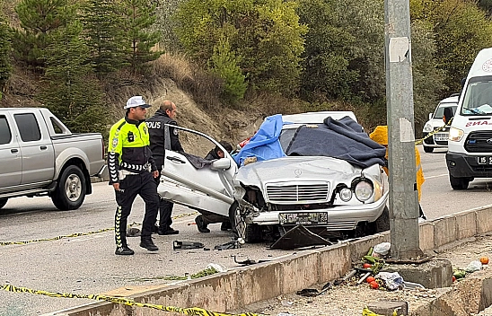 Feci kaza! 1 ölü, 4 yaralı