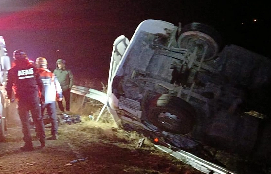 Feci kaza Elazığ'da: Kamyon devrildi 1 Kişi Yaralandı