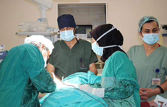 Fethi Sekin Şehir Hastanesinde Uygulanan Yöntem Kanser Hastalarına Büyük Kolaylık Sağlıyor