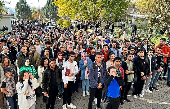 Fırat Üniversitesi Öğrencileri Palu'yu Gezdi