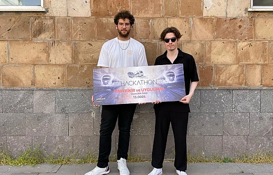 Fırat Üniversitesi Öğrencileri, Hackathon Yapay Zeka Yarışmasında Üçüncü Oldu
