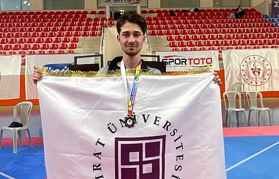 Fırat Üniversitesi Öğrencisinden Türkiye Derecesi