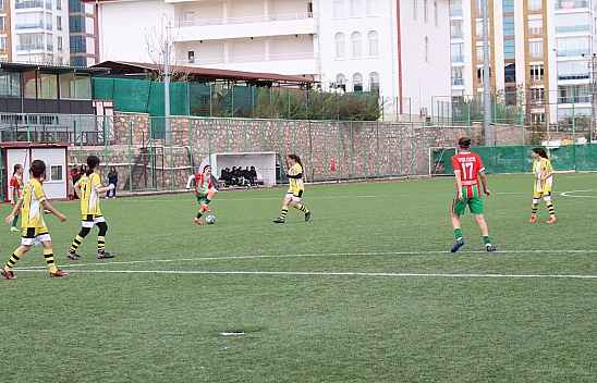 Futbol yarı final heyecanı Elazığ'da yaşandı