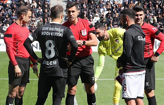 Gakgolar zirveyi bırakmıyor: Elazığspor 2-0 Somaspor