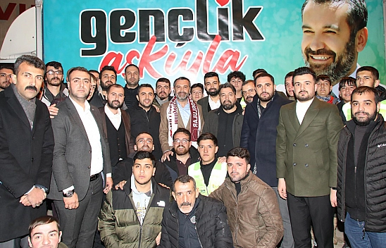 Gençler, Başkan Şerifoğulları'nı Coşkuyla Karşıladı