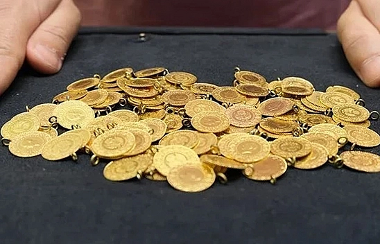 Gram altında 10 Bin TL senaryosu! Uzman isimden tarih açıklaması