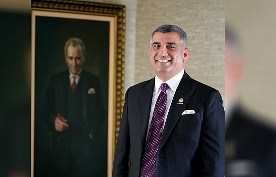 Gürsel Erol 'Elazığ Belediye Binasına CHP Değil, Türk Bayrağı Asacağız'