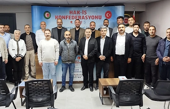 HAK-İŞ Elazığ'dan 1 Mayıs'ta Hem Sahada Hem Alanda Anlamlı Mesaj!