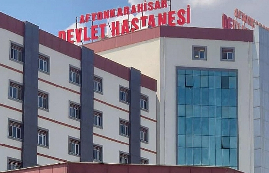 Hastanede doktorlar arasında kavga: Kadının eşi doktora saldırdı