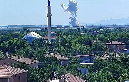 Havai fişek fabrikasında patlama: 1 Ölü, 1 yaralı