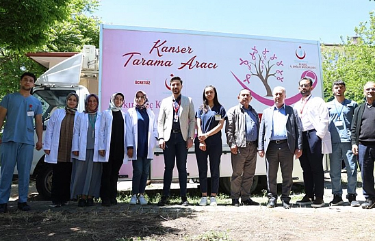 Hayat Kurtarmak İçin Elazığ'ı Karış Karış Geziyorlar