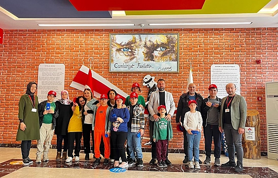 Hayatı Paylaşmanın En Güzel Yolu  'Sevgiyi Paylaşmaktır'