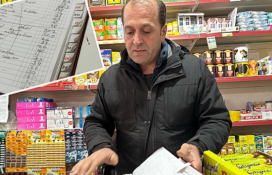 Hayırsever İki Kişi Girdikleri Bakkalda Bazı Vatandaşların Borcunu Sildi