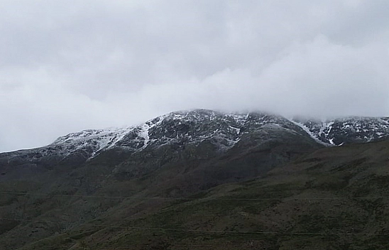 Hazar Baba Dağı'na Kar Yağdı!