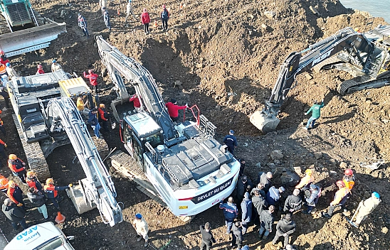 Heyelan Faciası can aldı! 4 genç hayatını kaybetti