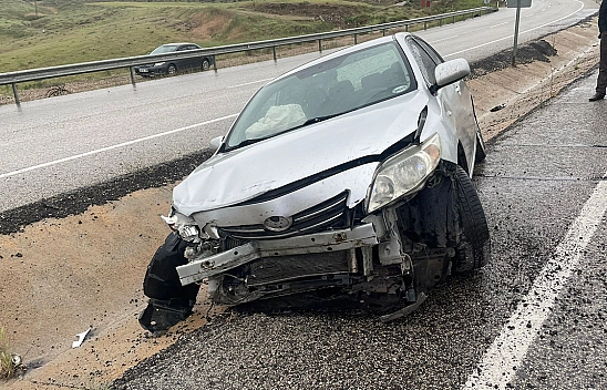 İki Ayrı Kazada: 3 Kişi Yaralandı