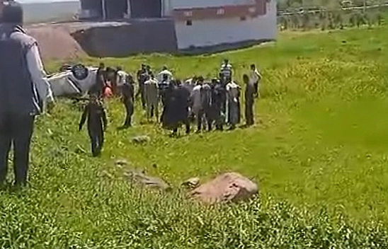 İki Otomobil Çarpıştı: 6 Yaralı