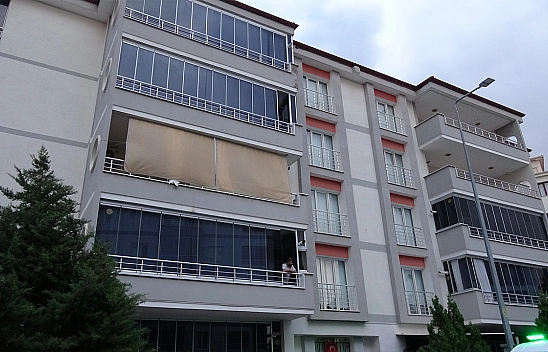 İş adamı evinde ölü bulundu