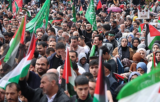 İsrail'in Kulağı Dünyaya Kapalı