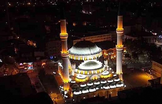 İşte Ramazan Ayı'nın İlk Gününde Elazığ ve Çevre İller İçin İftar ve Sahur Vakitleri