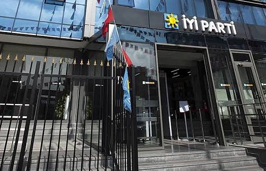İyi Parti'yi Yolsuzluk  Bitirmiş