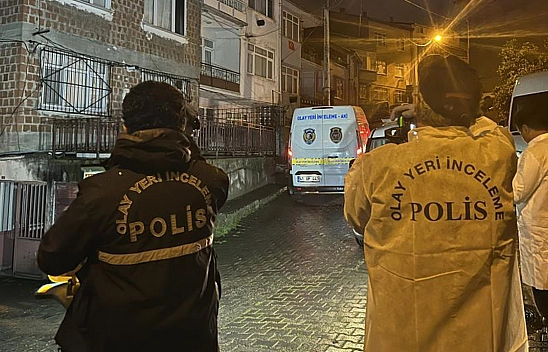 Kan Donduran Cinayet: Abisinin Boğazını Kesti