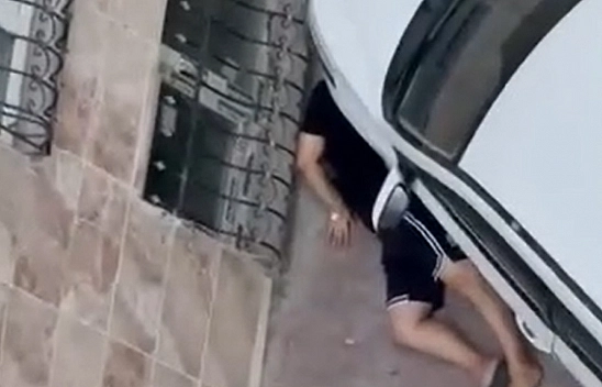 Kanlı pusu: Evinden çıkan adamı kurşun yağmuruna tuttular