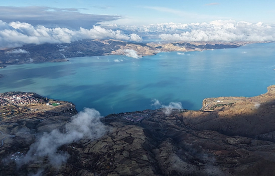 Kar, bulut ve göl bir arada: Elazığ'da Hazarbaba manzarası nefes kesti