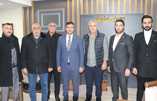 Karakuş: 'Seçim dönemini beklemiyoruz, vatandaşın yanındayız'