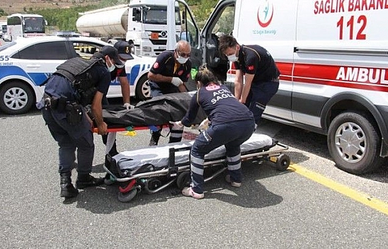 Karı kocayı trafik kazası ayırdı