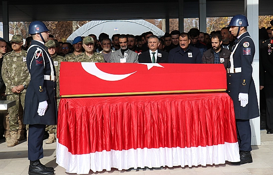 Kazada Şehit Olan Uzman Çavuş Son Yolculuğuna Uğurlandı