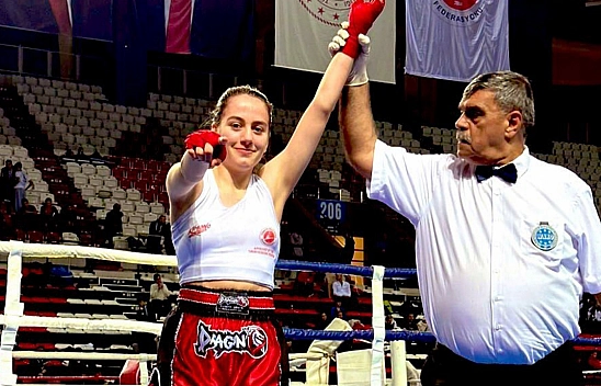 Kick boksta Elazığ rüzgarı!