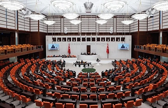 Komisyonda sürpriz düzenleme: Maaşlara 30 bin TL ek artış