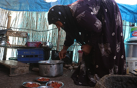 Konargöçer Aileler Zorlu Yaşamını İdame Ettirmeye Devam Ediyorlar