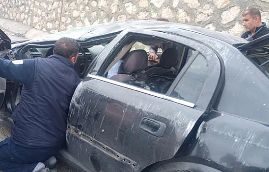 Kontrolden Çıkan Araç İstinat Duvarına Çarptı