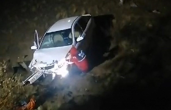 Kontrolden Çıkan Araç Köprüden Uçtu: 4 Yaralı!