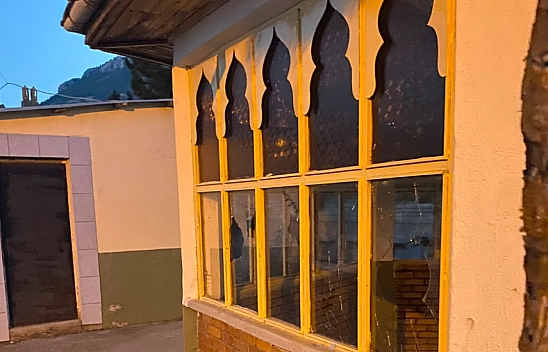 Konya'da ibadethaneye zarar verdiler! Vatandaş gördüklerine inanamadı