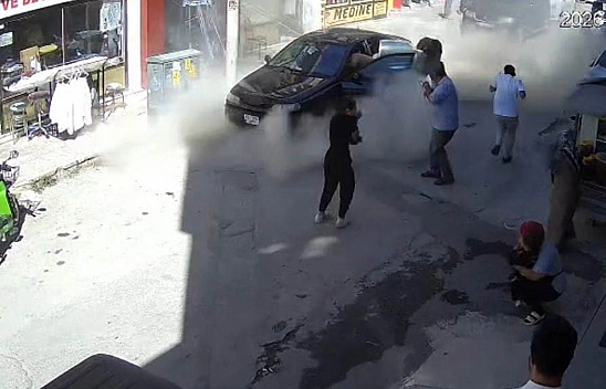 Konya'da iş yerinde tüp patladı: Ortalık savaş alanına döndü