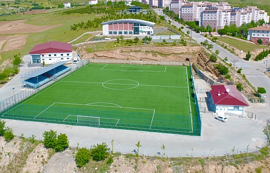 Kovancılar Spor Kompleksi'nde spor ve gençlik yatırımları yerinde incelendi