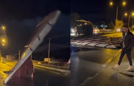 Malatya'da Şiddetli Fırtına Çatıyı Uçurdu